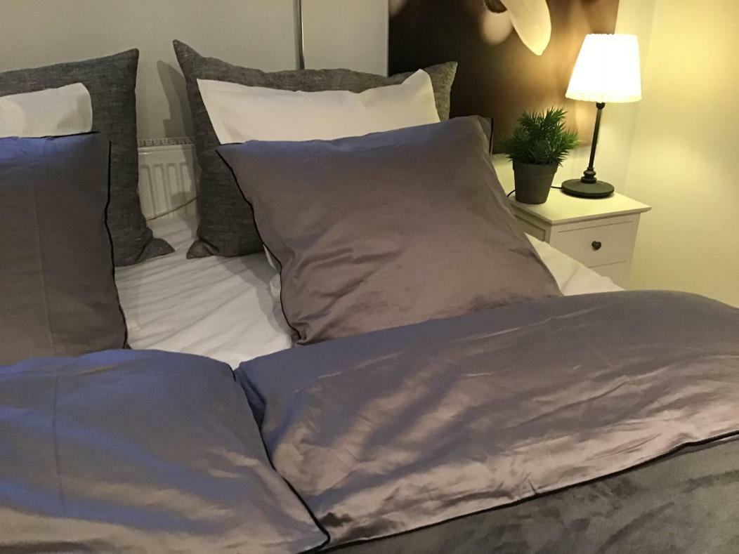 Special Offer,One Of Its Kind, Extremely Central In Herning, Danish Hosts, Extremely Clean, Very Quiet Street But A Stonethrough From Bars & Restaurants Apartment Ngoại thất bức ảnh